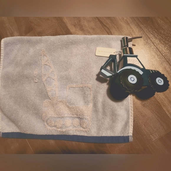 GUC Construction Bathroom Set - Picture 4 of 5